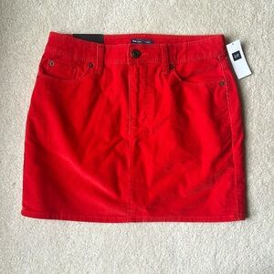 Red Gap Size 2/26 Skirt